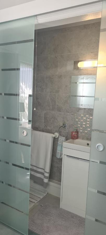 Parc Lodge Guesthouse 브리젠드 외부 사진